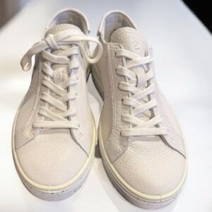 NWT ECCO Street Tray White Leather Perforated Sneakers Size 39 EU 8-8.5 US NIB